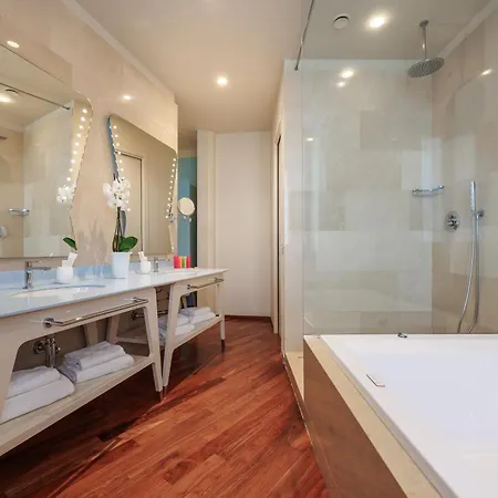 فندق Jr Grande Delle Nazioni 5*