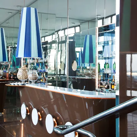 Jr Grande Delle Nazioni Otel Bari