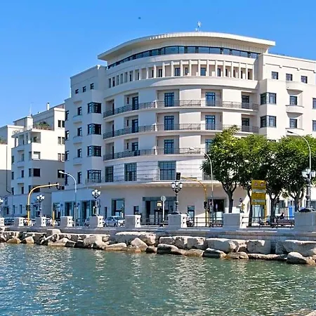 Jr Grande Delle Nazioni Otel